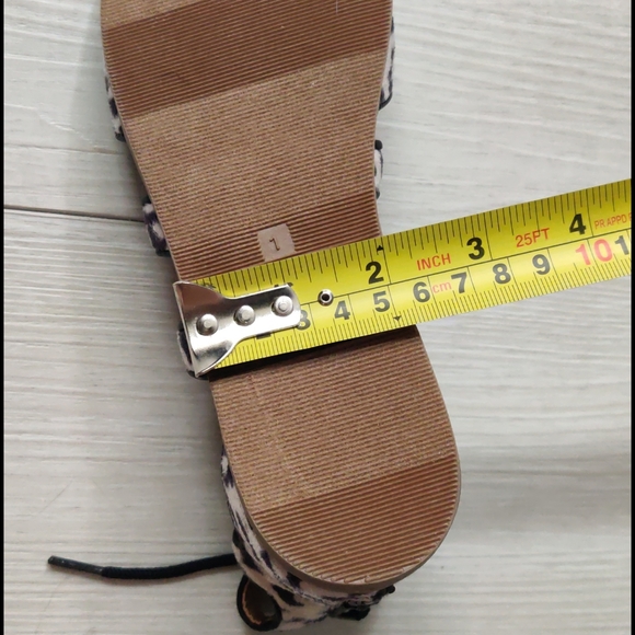 *💖 NWOT, Animal print black Jack gladiator shoes - Picture 10 of 10